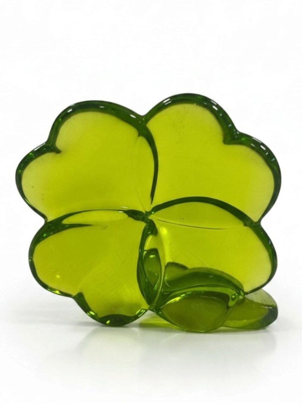 Baccarat France Emerald Green Crystal 4-Leaf Clover Paperweight Figurine w/ Box